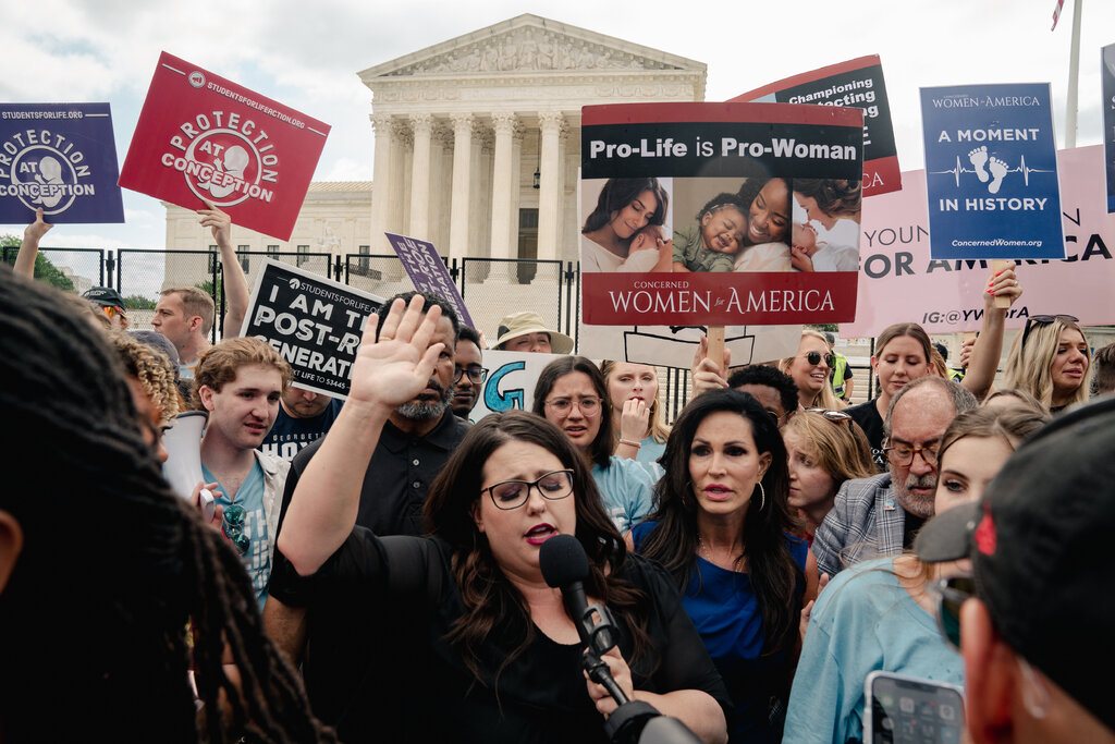 Monumental Debate: Arkansas Capitol’s Anti-Abortion Controversy